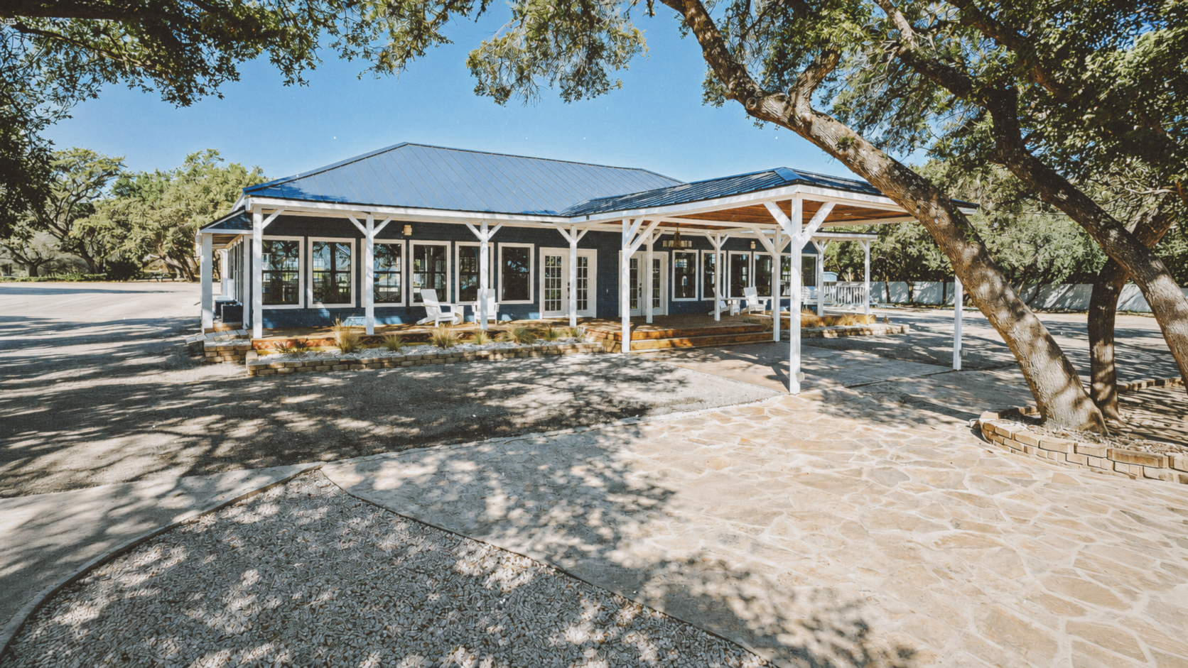 The Claire Hotel lodge under live oaks